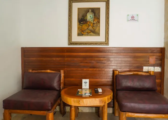 Alam Puri Art Museum And 4* Darmasaba