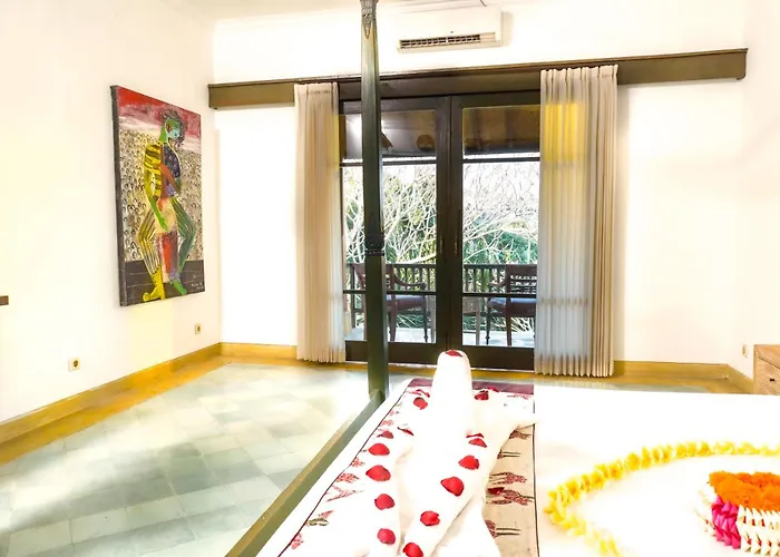 Alam Puri Art Museum And 4*