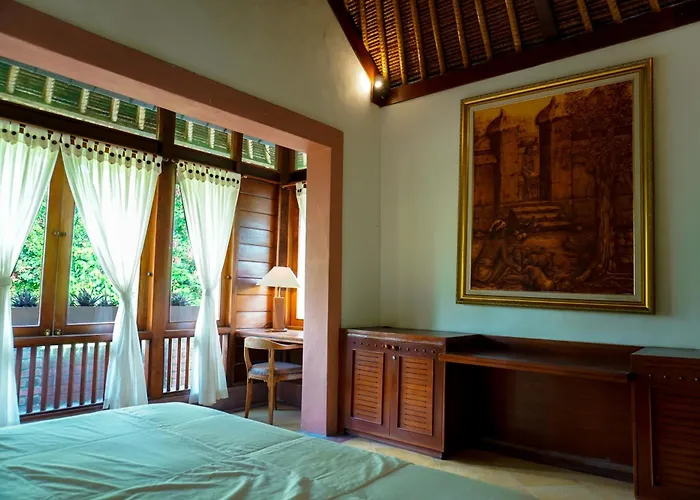Alam Puri Art Museum And 4*