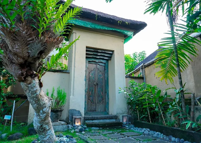Alam Puri Art Museum And 4*
