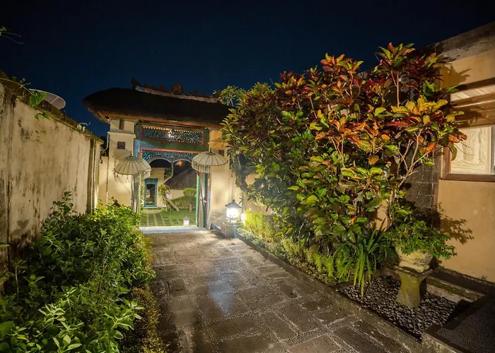 Alam Puri Art Museum&villas 4*