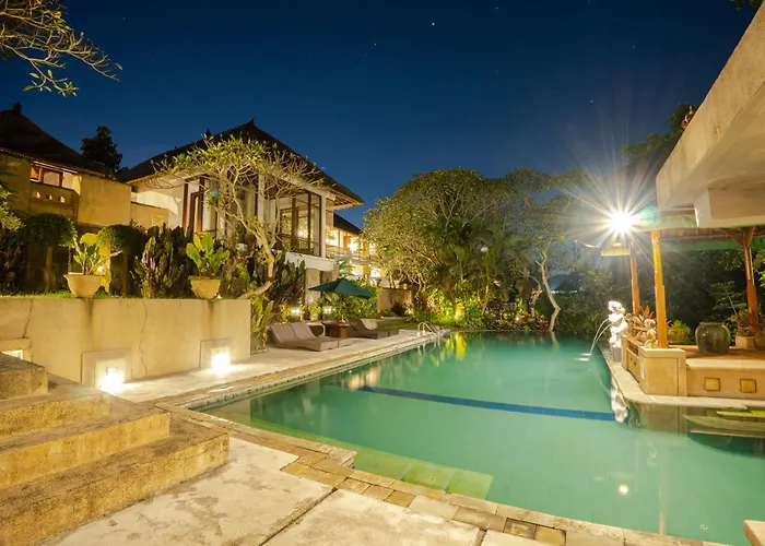 Aparthotel Alam Puri Art Museum&villas